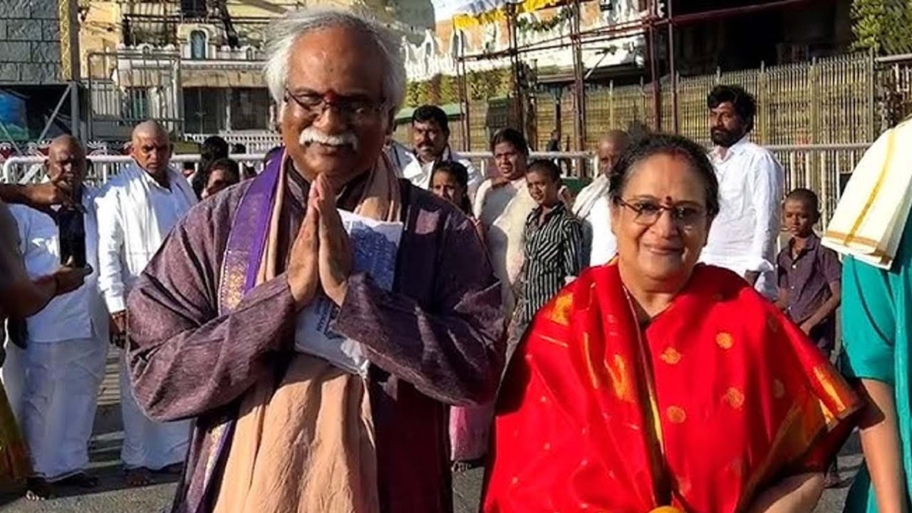 Subhalekha Sudhakar & SP Sailaja Visuals @ Tirumala | Ybrant News