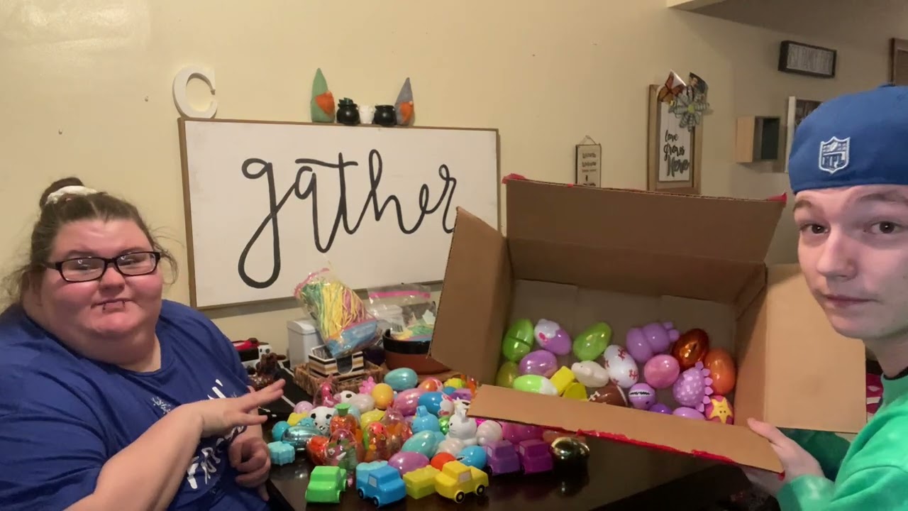 Making Easter Baskets With My GF 🐰 🧺 🥚
