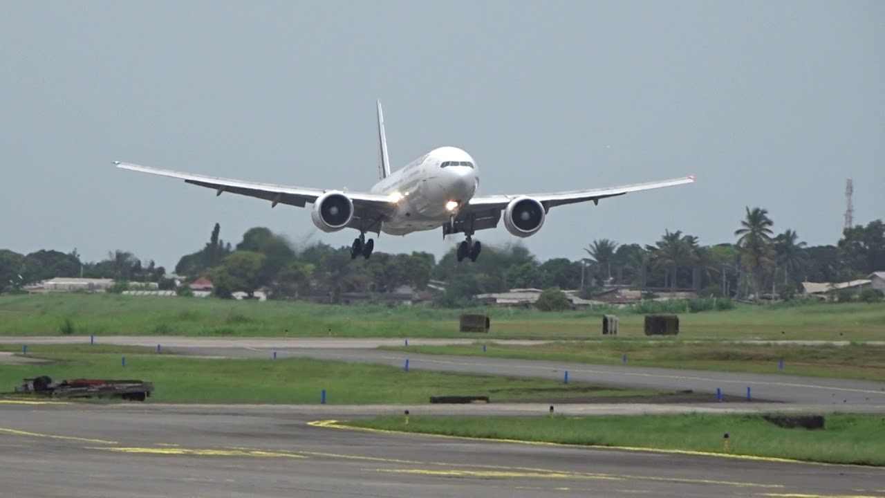 Air France Boeing 777 F-GSPC on landing at Libreville Airport