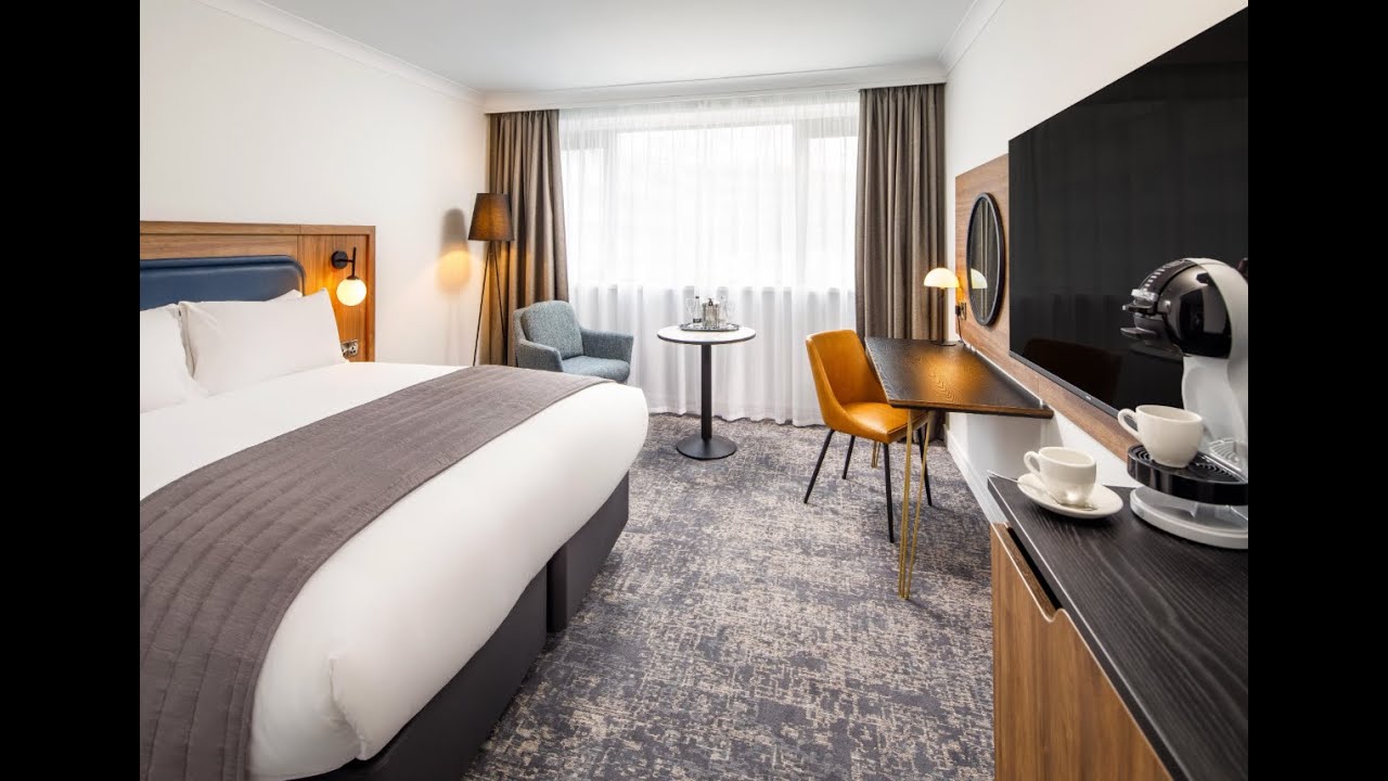 Inside the Crowne Plaza Hotel Manchester, UK Airport by IHG Premium Room #419
