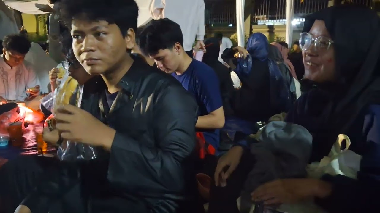 bukber terakhir di dubes😨😨😨😨😨😨😨