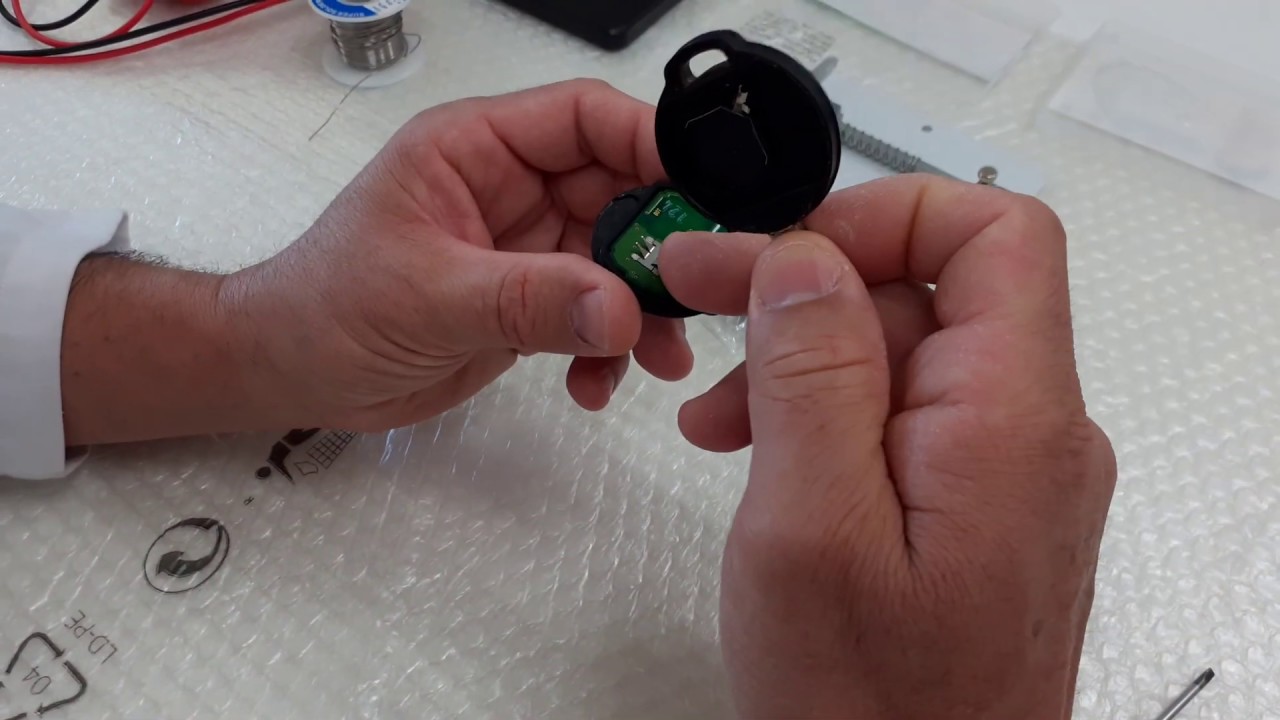 Tutorial 1/3 Parti: Sostituzione Gomma + Tastini Chiave (Smart Forfour 454) Dell'Amico Giuseppe