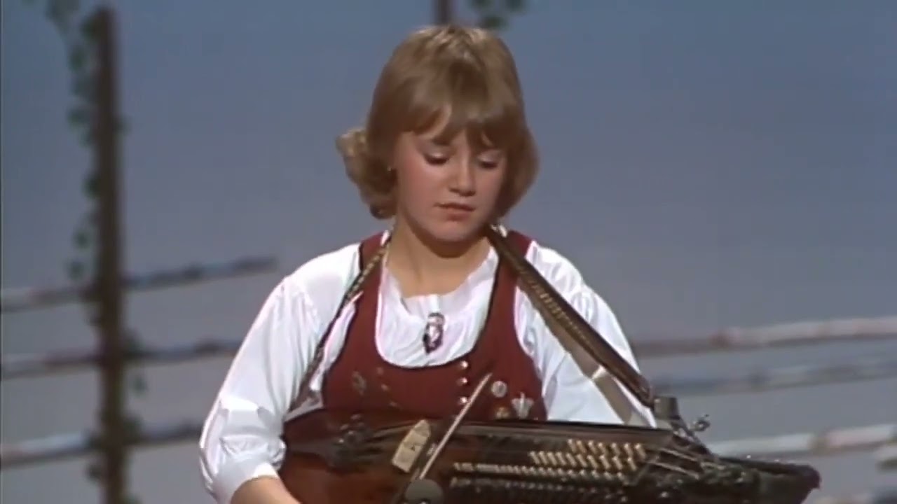 &Aring;sa Jinder - 