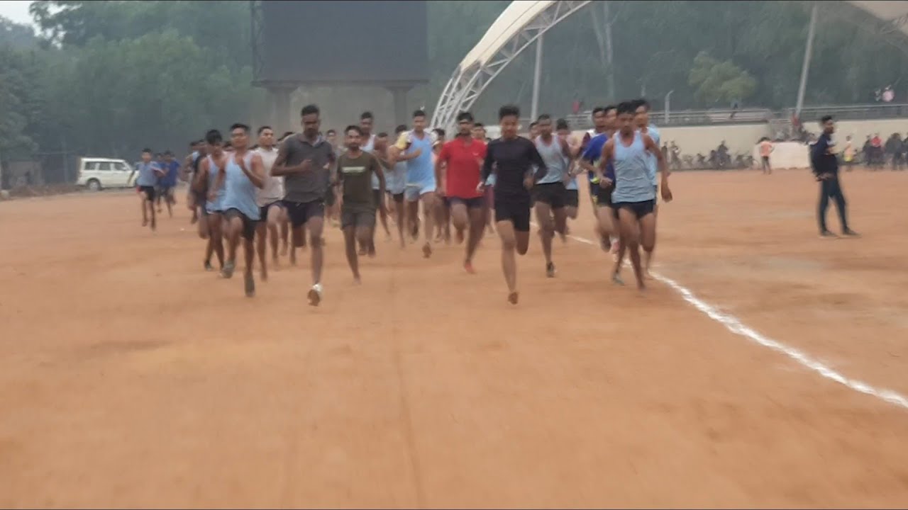 1600 meter मोराबादी ग्राउंड रांची 4.40race commando defence academy ranchi