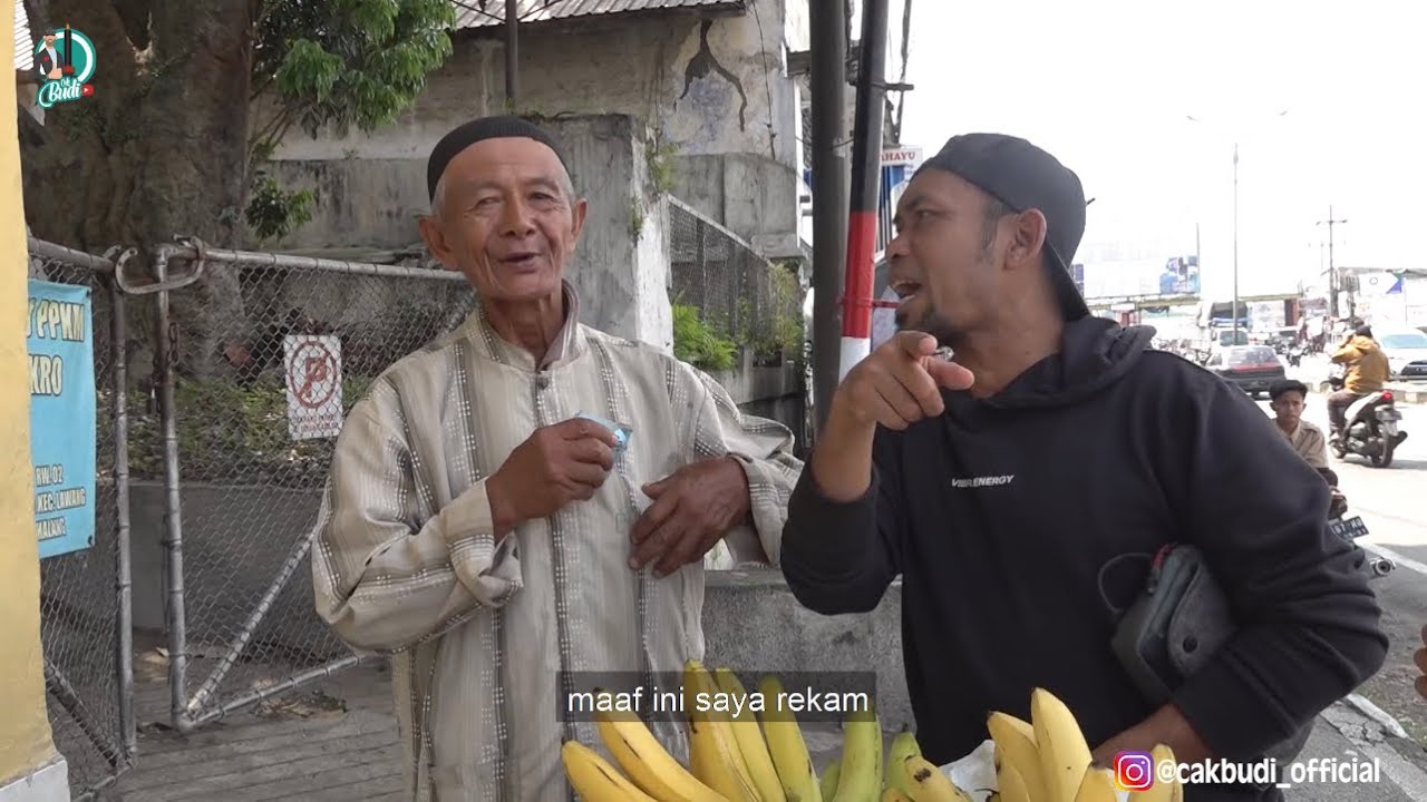 LARISIN YUK DAGANGAN MBAHNYA…