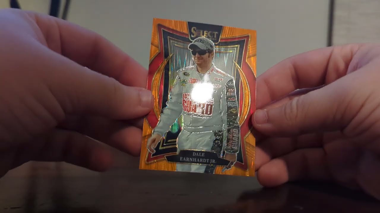 Набор Panini Select NASCAR Blaster Box 2025 года, автоматический розыгрыш.