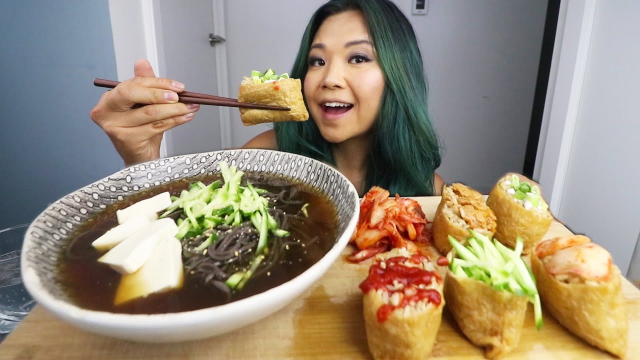 FRIED TOFU SUSHI (INARI with toppings) & COLD NOODLE SOUP MUKBANG / Munching Mondays Ep.68