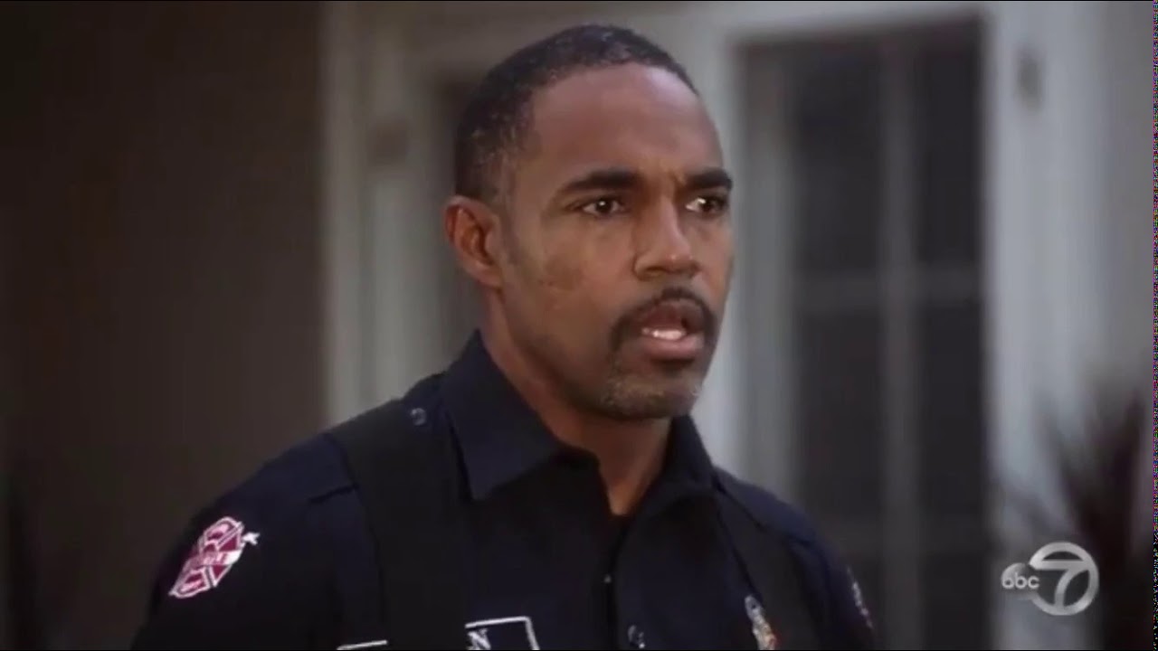 Station 19 Gibson jumps into pool to save kid 1x03