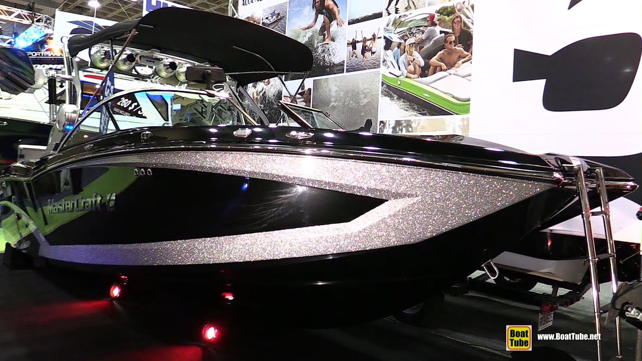 2015 MasterCraft X23 Wake Boat - Walkaround - 2015 Montreal Boat Show
