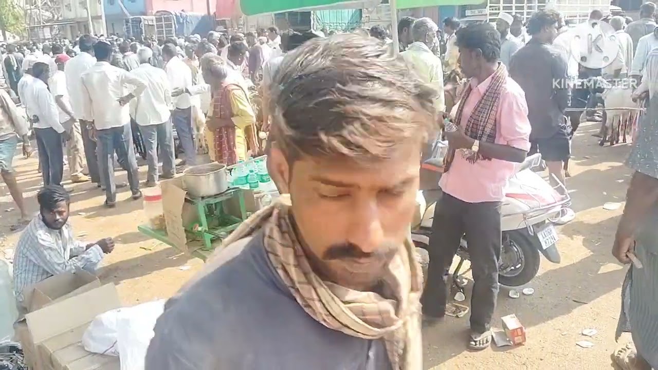 ಒಂದು Sanchari ಹೋಟೆಲ್ tumkur ಮರಿ ಸಂತೆ @ tumkur kala madhyama