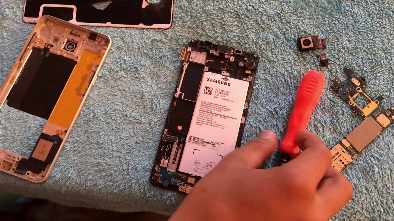 SAMSUNG GALAXY A5 (2016) Teardown + resemble