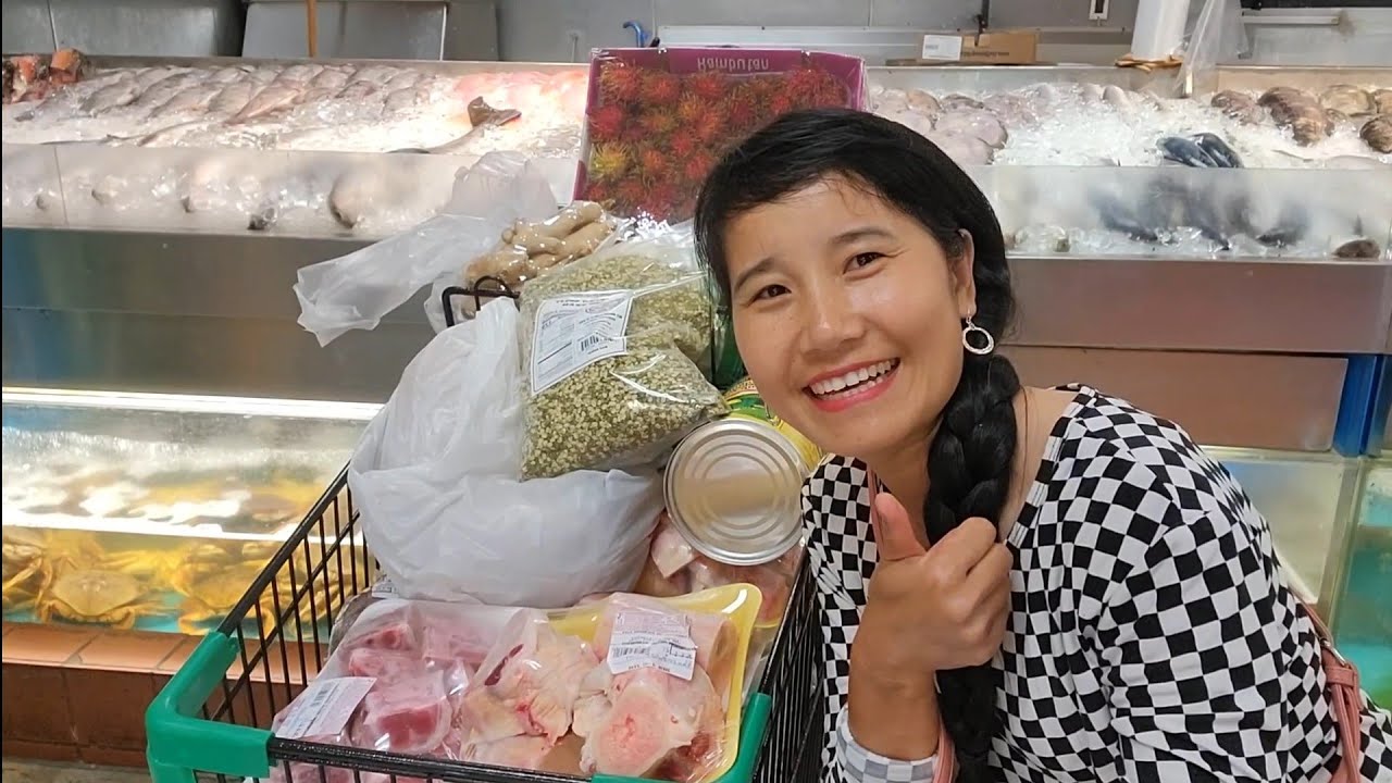 ĐI CHỢ CHÂU Á,MUA TÔM CON CỌP, THỊT BÒ,GÀ, VỊT  GIA VỊ, HỘT VỊT LỘN,