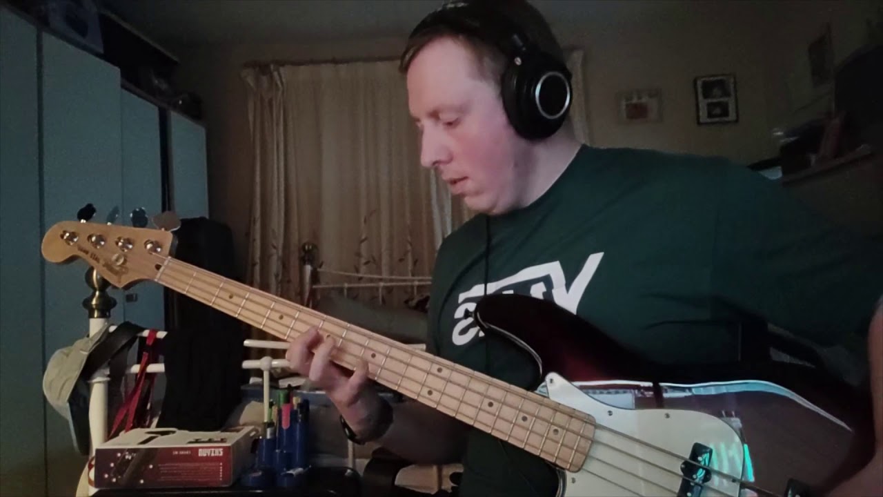 Paramore - Hello Cold World (Bass Cover)