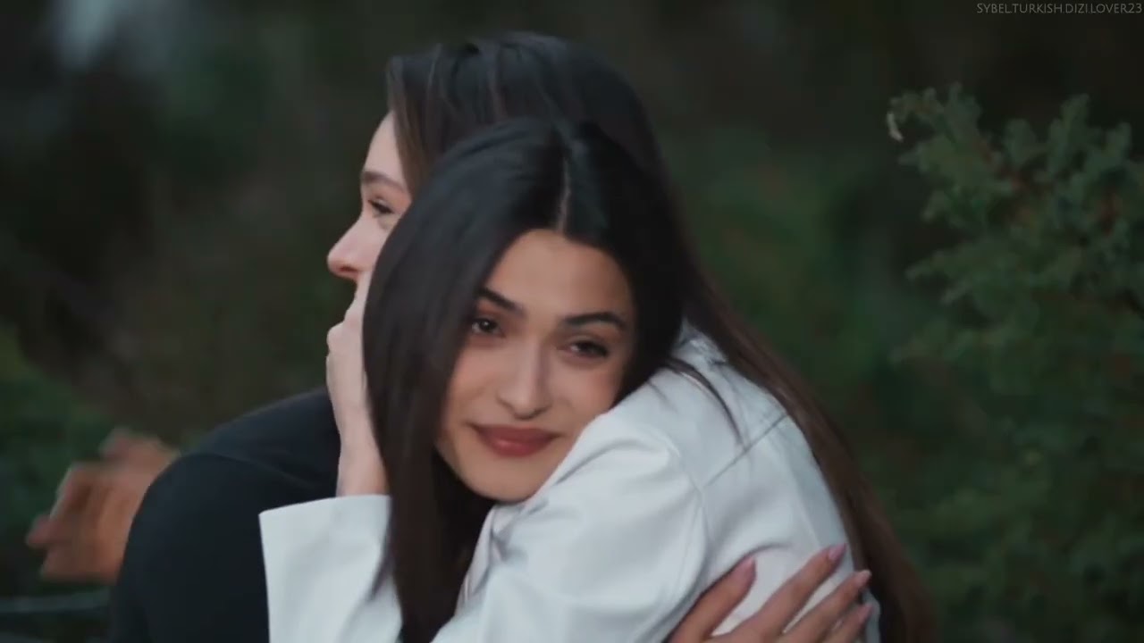 Zeynep and Leyla Leto | Labour