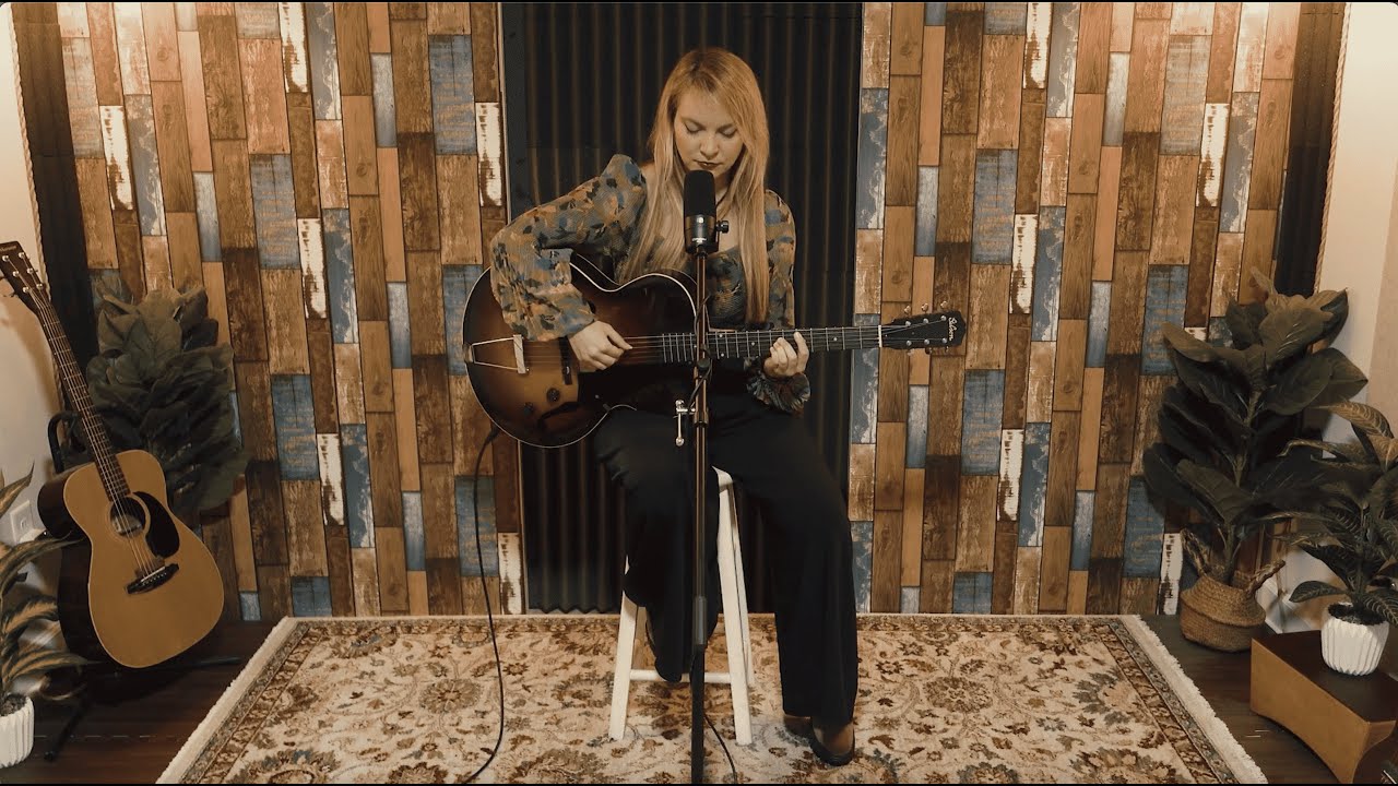 Emmanuela - Glimpse (live acoustic version)
