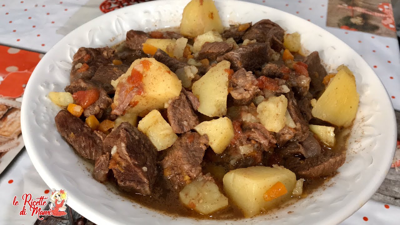 SPEZZATINO CON PATATE IN PENTOLA A PRESSIONE - Tenero, Umido, Gustosissimo, Facile e Veloce 😋