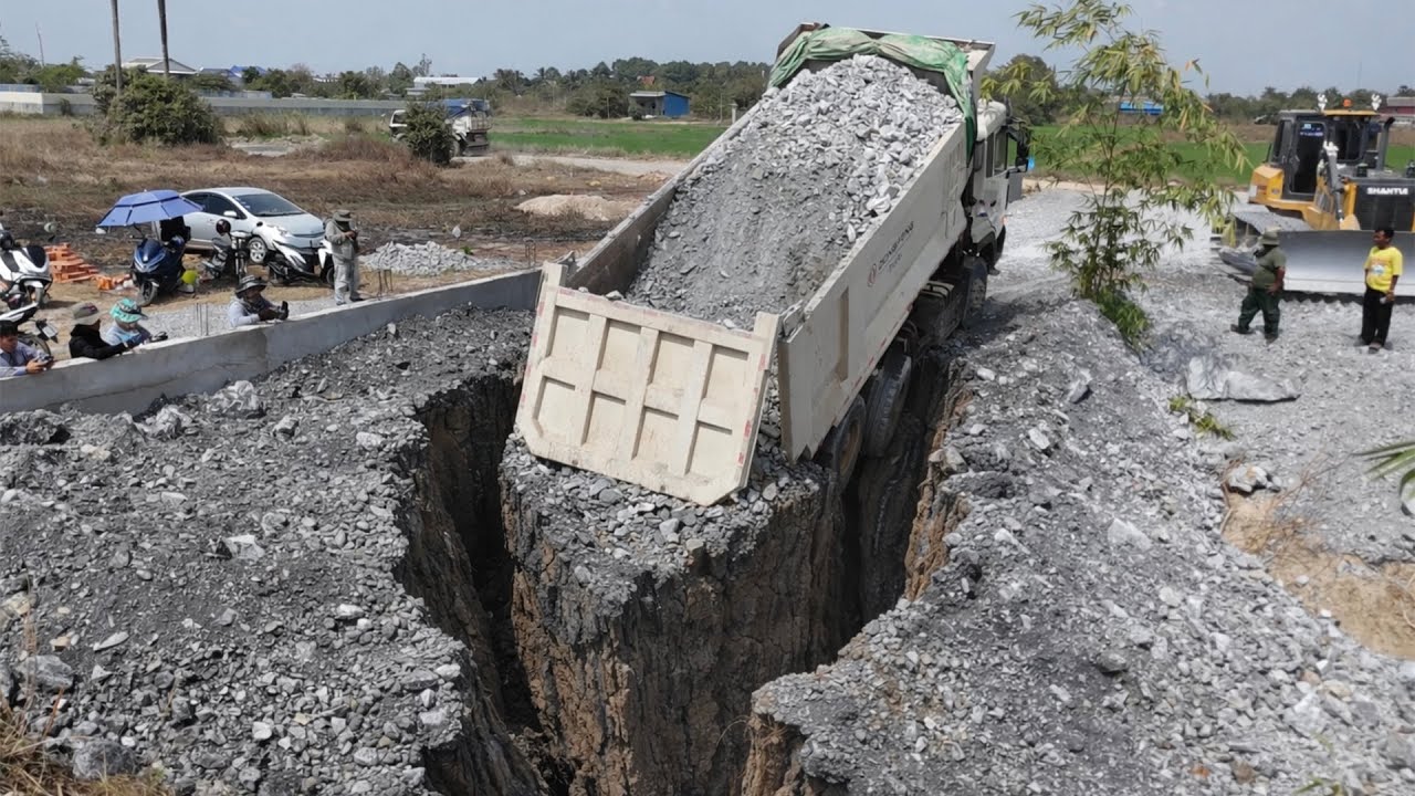 Great Action Land Transforming New Project Use Big Machinery Bulldozer Move Stone Vs Dump Truck