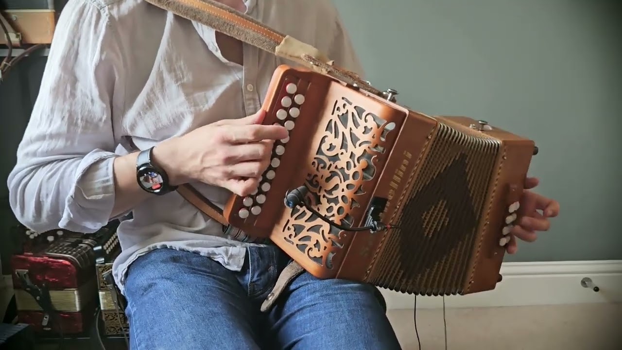 Humours Of Glendart (Irish jig) button accordion / DG melodeon