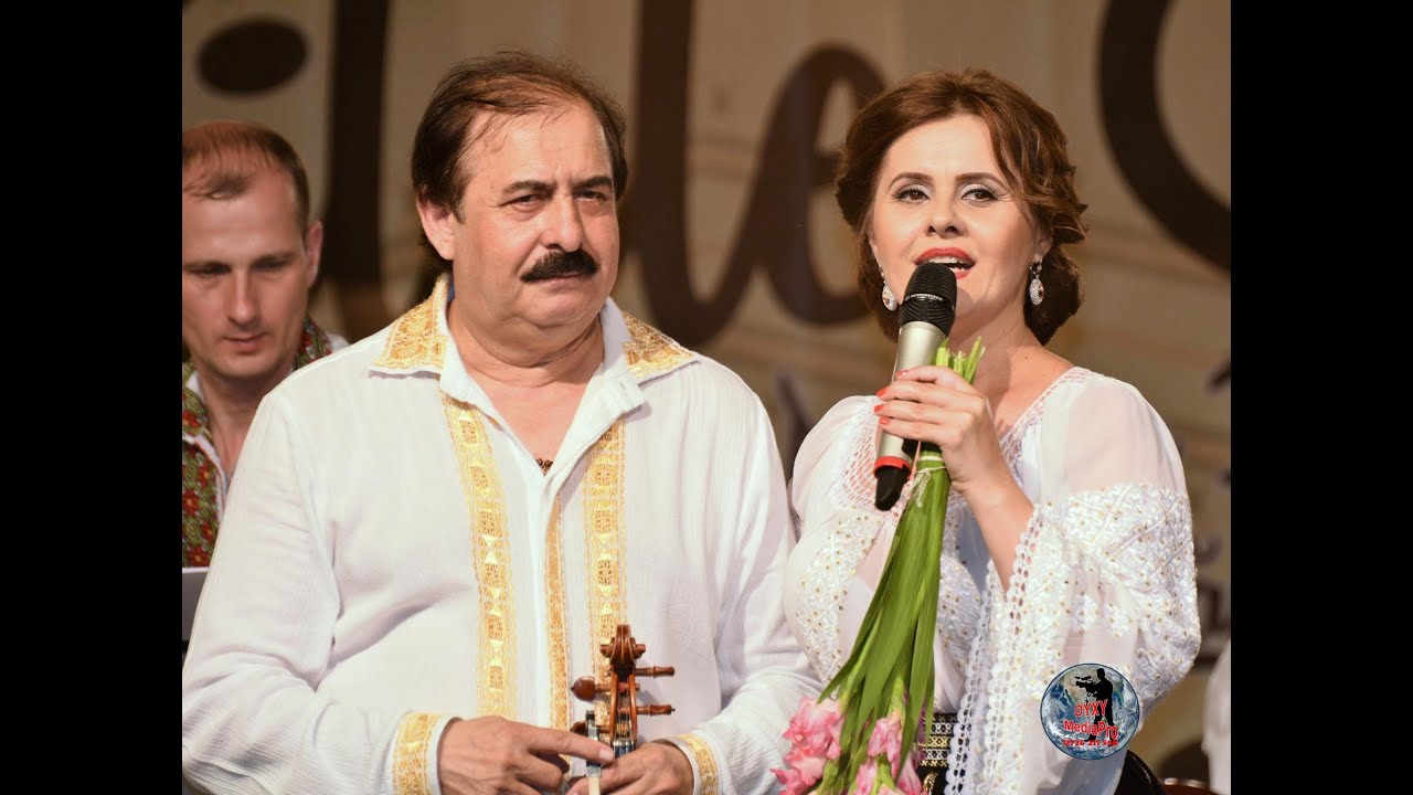 Niculina STOICAN & LAUTARII de la Chisinau - Zilele Comunei GOGOSU 2016 (Ascultari, Hore si Sarbe)