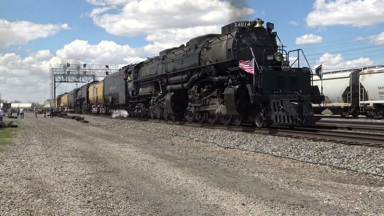 UP 4014 east leaving Granger, WY 5 13 2019
