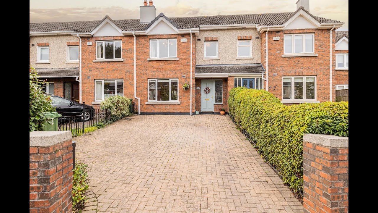 70 Woodside, Rathfarnham, Dublin 14.