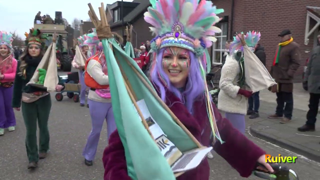 Vastelaovend: Optocht Reuver 2023