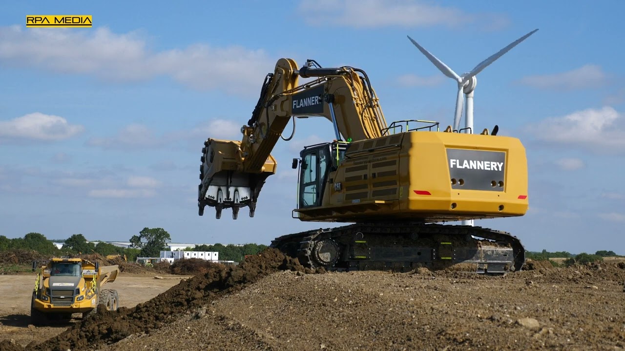 Caterpillar 374 Next Gen.
