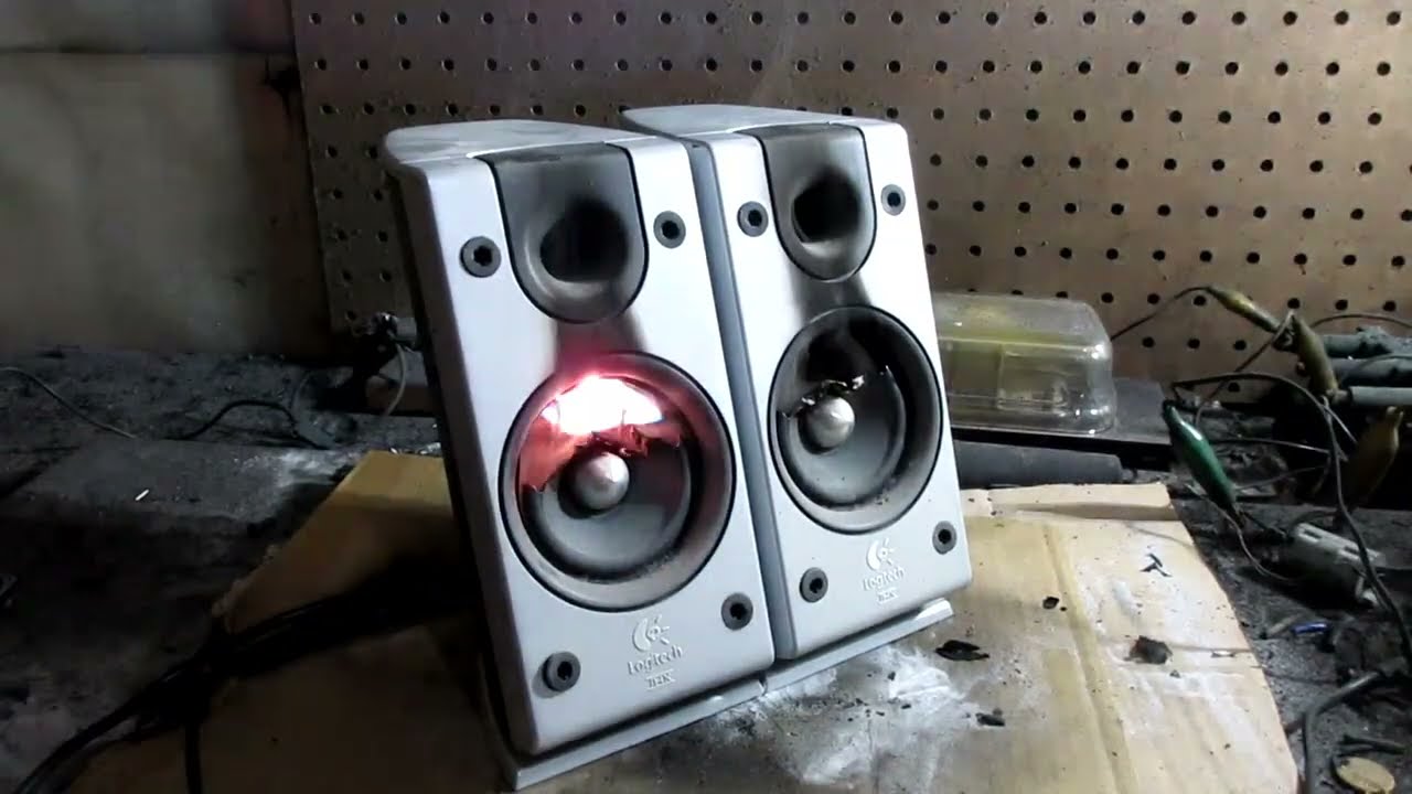Art plus Madness: The Computer Speakers Misery Mystery VIII