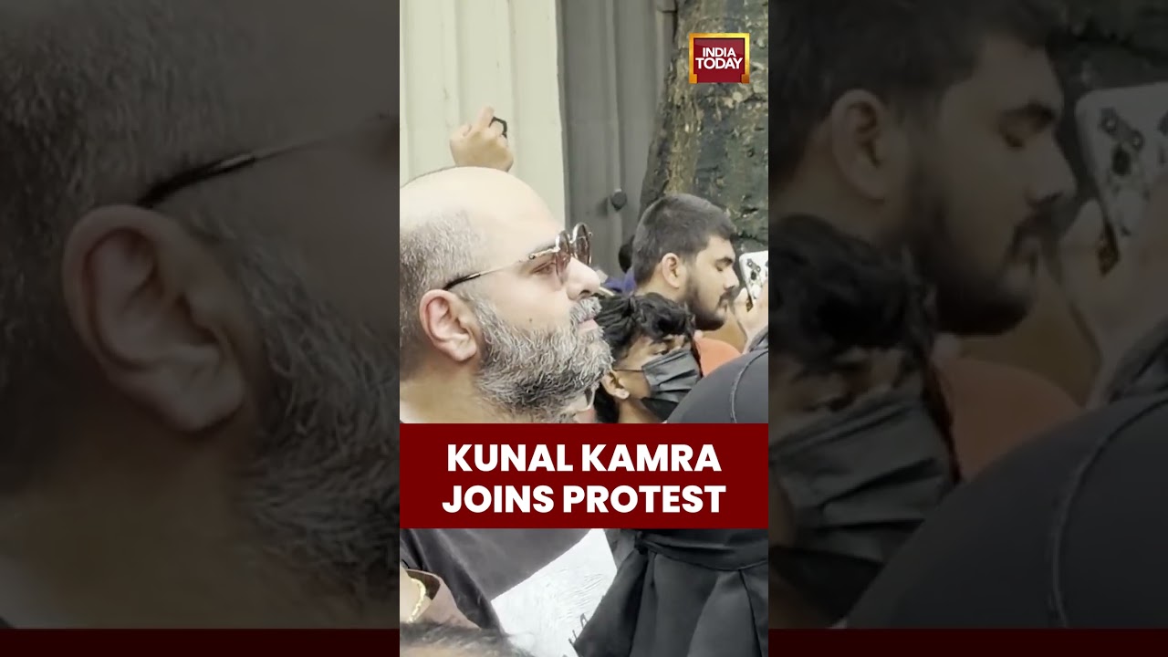 CJP Protest: Kunal Kamra Joins Mumbai Protest At Aaditya Thackeray's Rally In Dadar