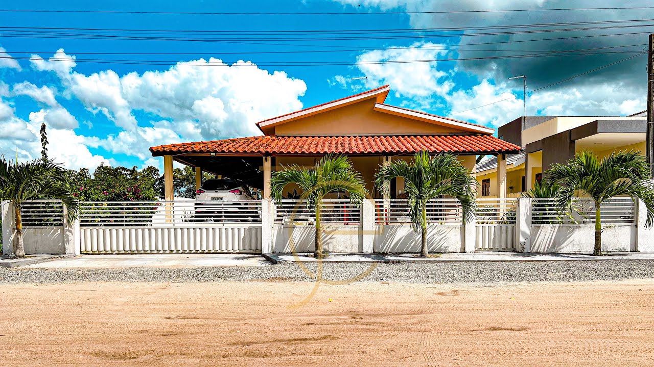 Linda casa no Green Ville Residence Country em João Pessoa - PB