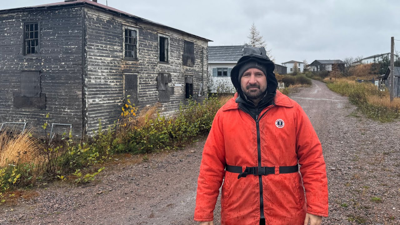 Survival Master. Abandoned Village