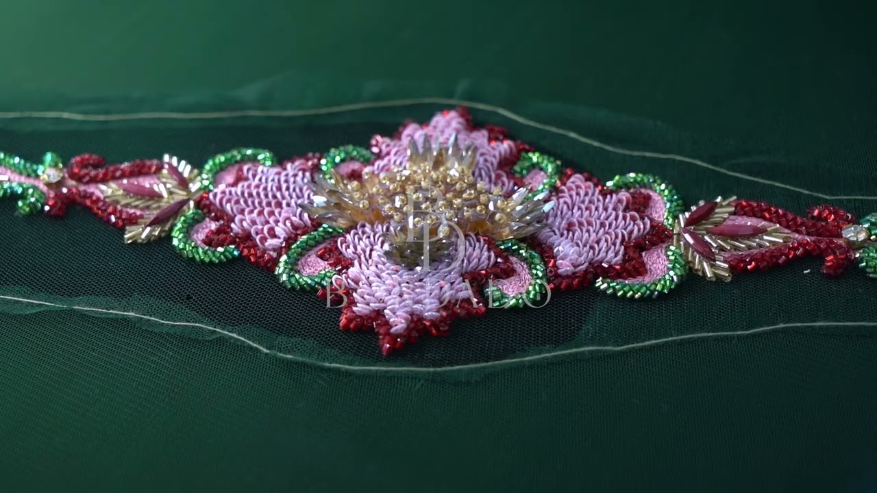 BORDADO presents ELEGANT RED AND GREEN 3D EMBROIDERED BELT! ✨👌🏻