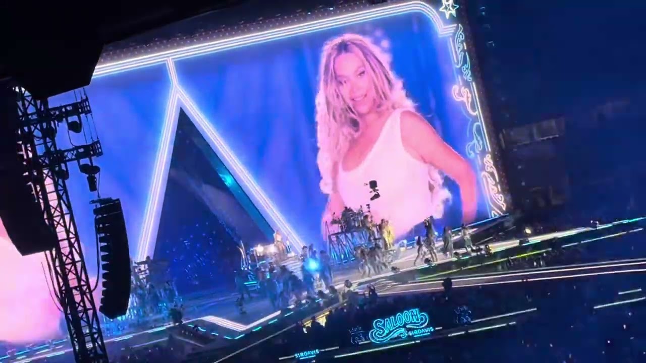 Beyoncé Cowboy Carter Tour Chicago 5/17/2025 Part 7