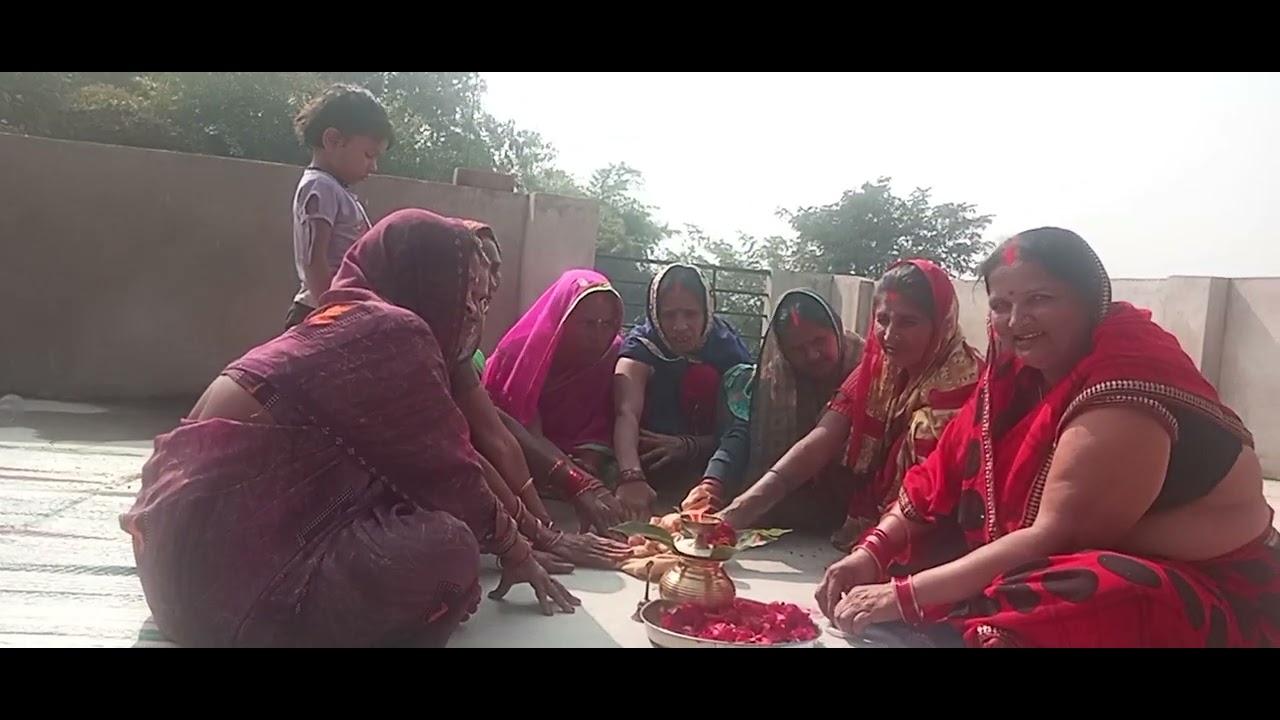 अवसान माई  कै पैर दबाते समय की गीत  बहुत  सुन्दर  नया गीत  गायत्री सिह  अम्बेडकर  नगर  27जनवरी 2026
