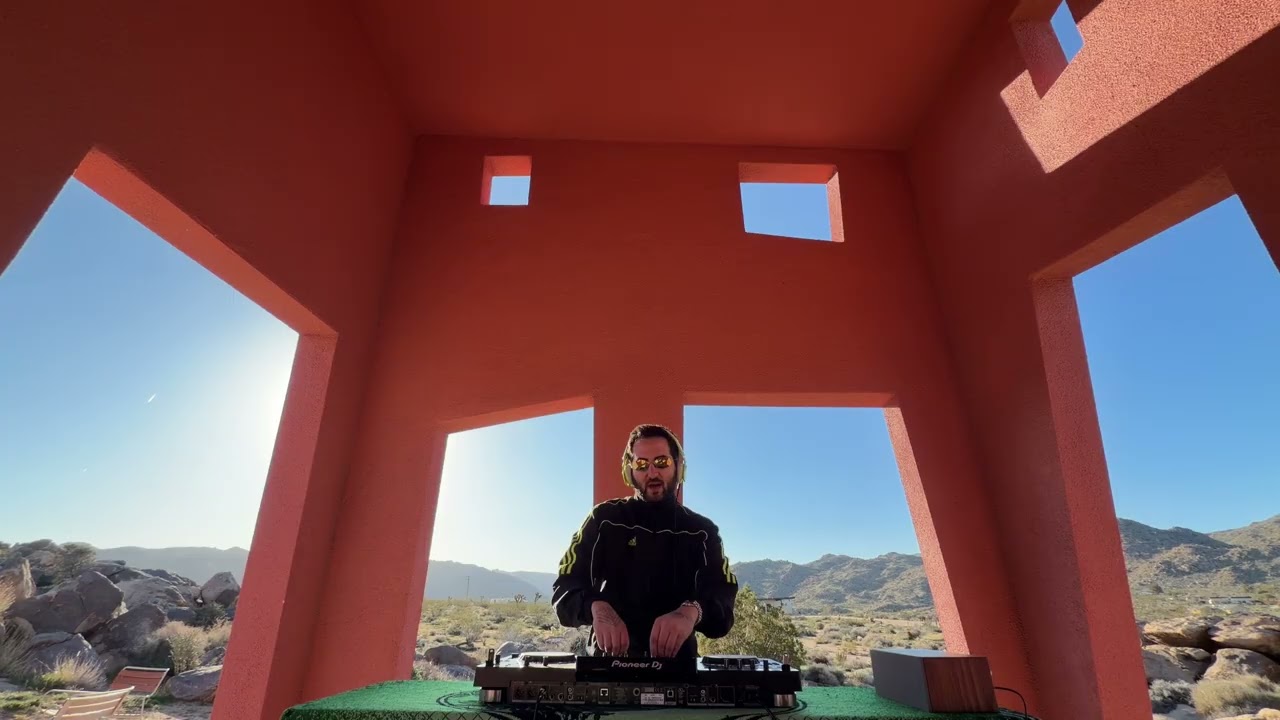 Live From Joshua Tree - Sunrise - 1hr mix (Funky House, Disco House, Yacht House, and Hip Hop House)