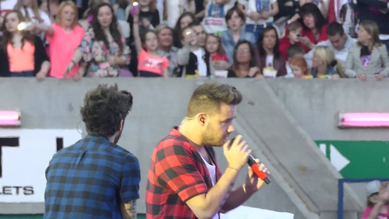 12. One Direction in Edinburgh - WWAT - Little Things