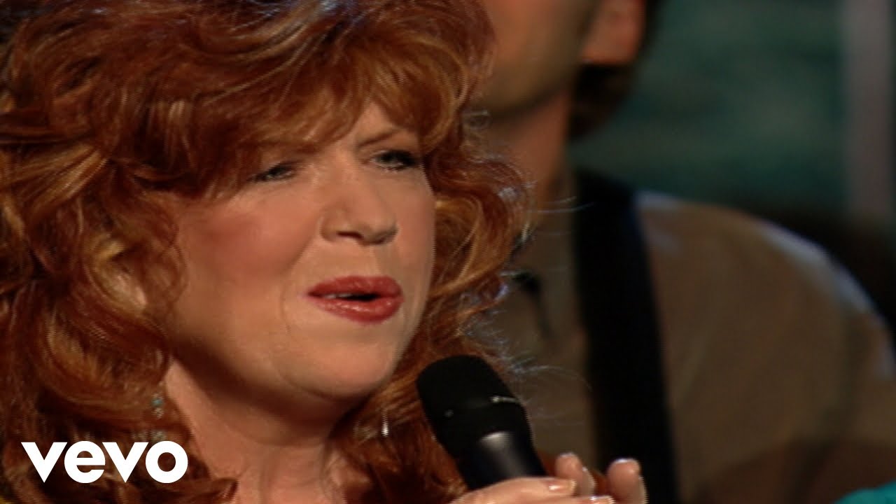 Bill & Gloria Gaither - Hear the Voice of My Beloved [Live] ft. Cynthia Clawson
