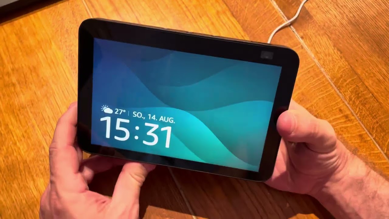 Amazon Echo Show 8 ￼