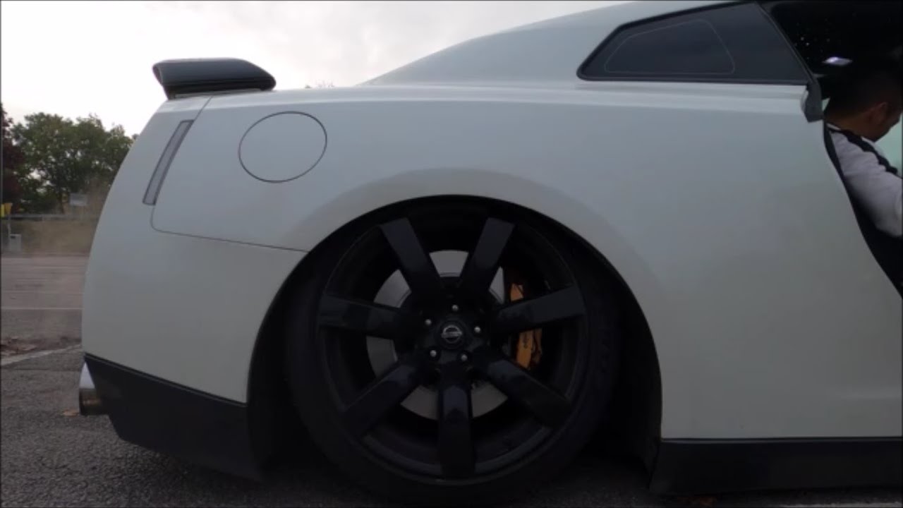 Airlift installed in nissan gtr r35