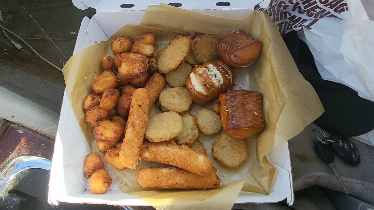 Eating Buffalo wild wings new ultimate sampler 