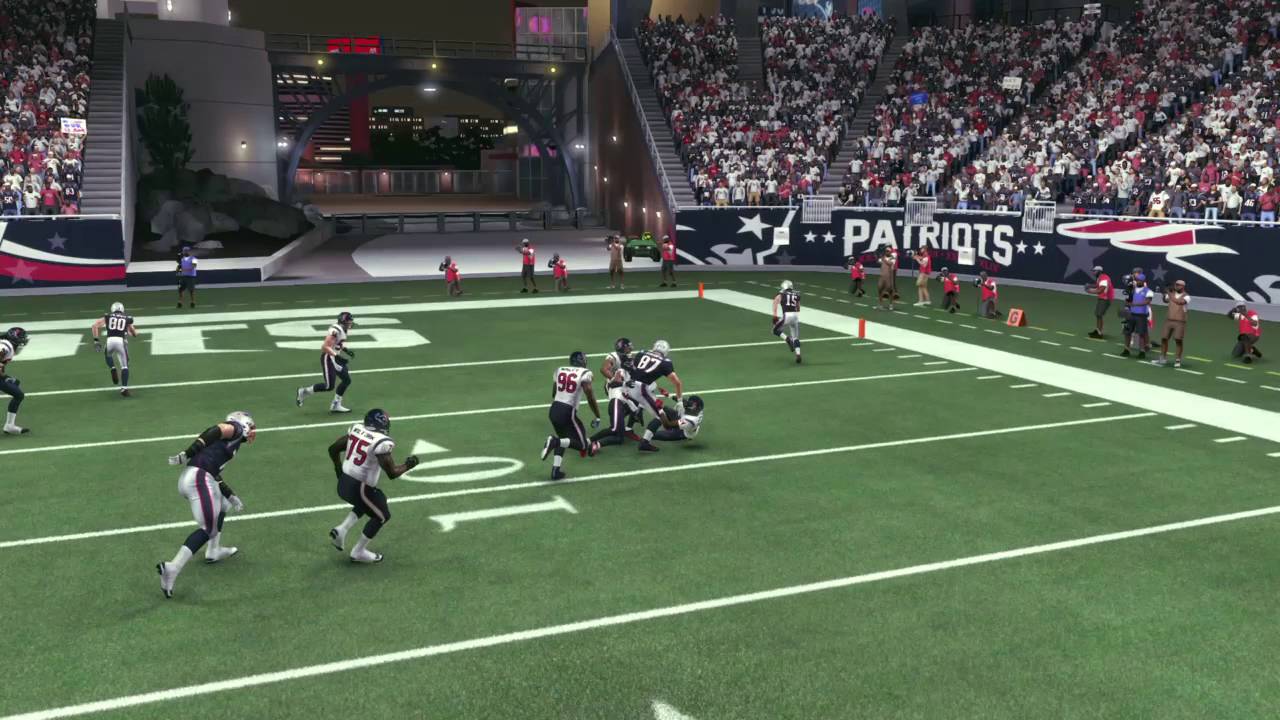 Madden NFL 17 Gronk breaks 5 tackles for TD