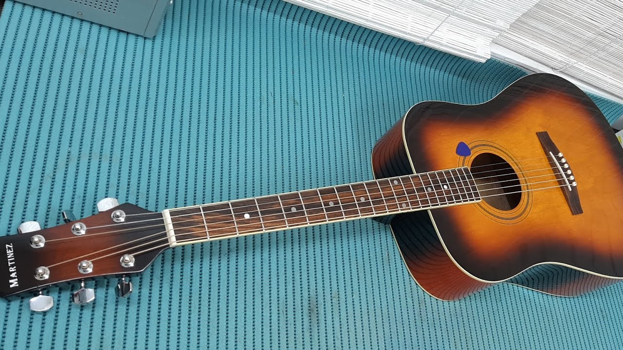 Акустическая гитара Martinez FAW702. Настройка, шлифовка ладов, чистка и смазка колков.