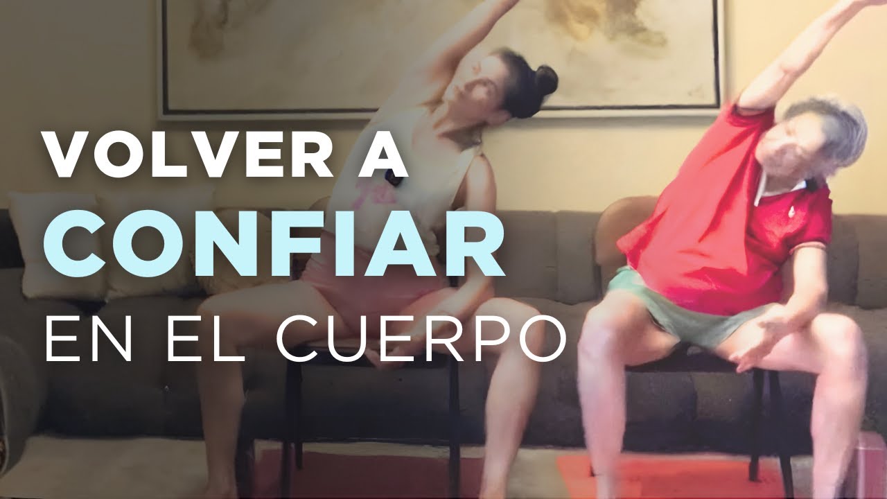 Yoga con silla para adultos mayores · Transforma el miedo en fuerza