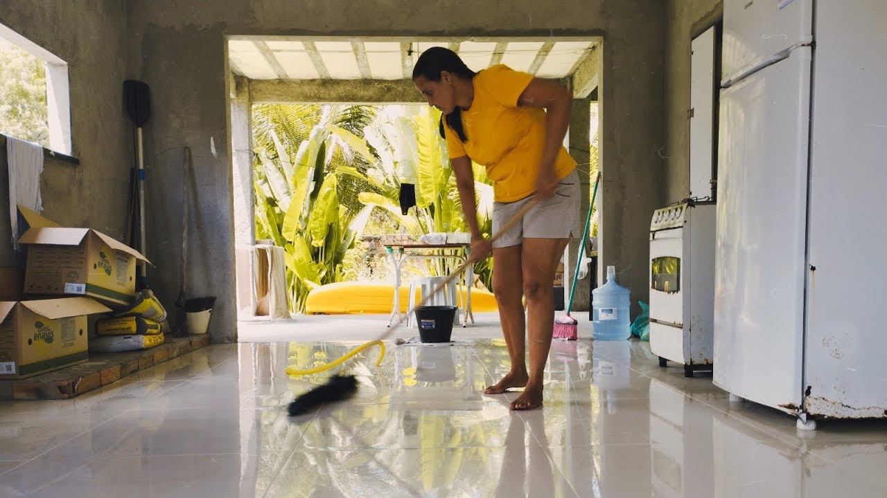 Vlog tentando criar rotina com a casa em obra, chegaram nossos chuveiros ❤️