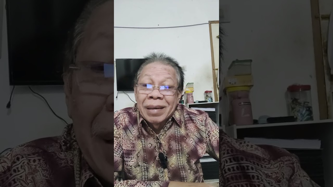 Tuhan Yang Menenun
