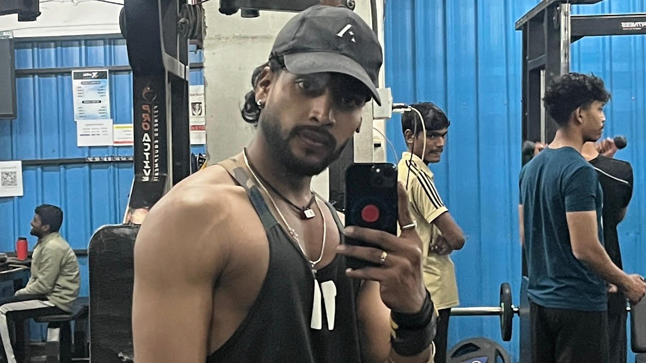 Gym lover  is live sub koi live ko join kre or subscribe paya