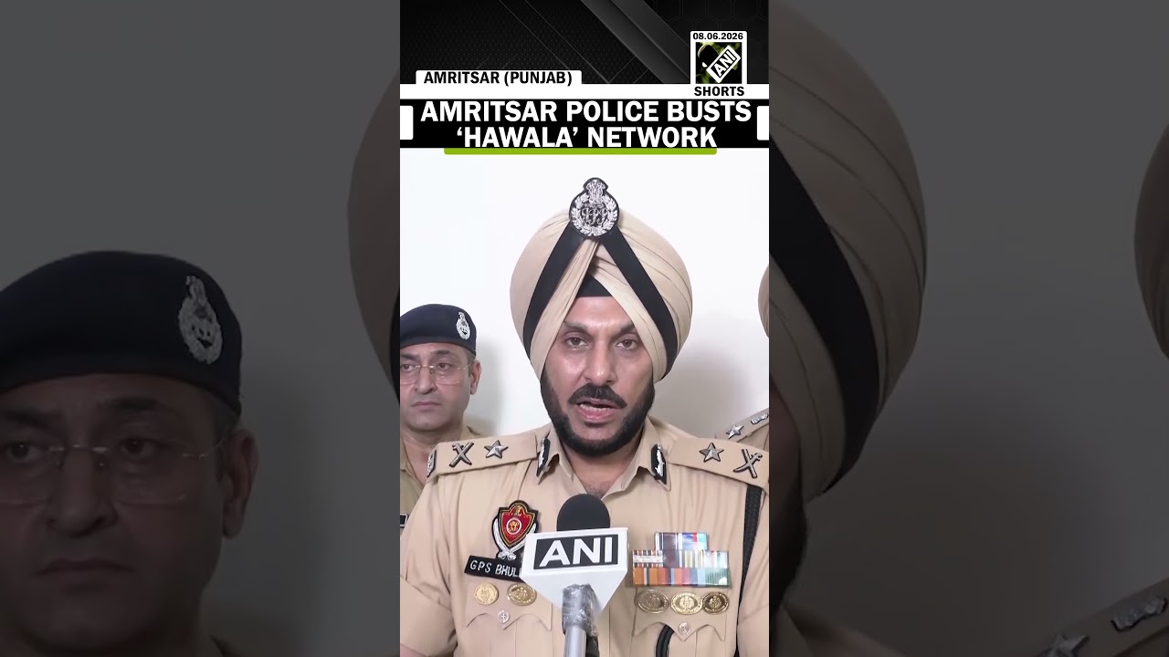 Amritsar Police busts &lsquo;hawala&rsquo; & cross-border arms smuggling network, recovers sophisticated weapons
