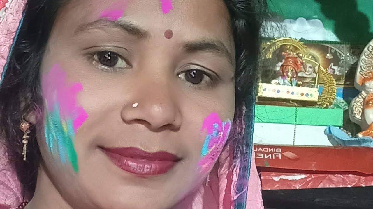 साबुन से रंग छुटाएदूंगी होली की आप सभी को बहुत ढेर सारी शुभकामनाएं