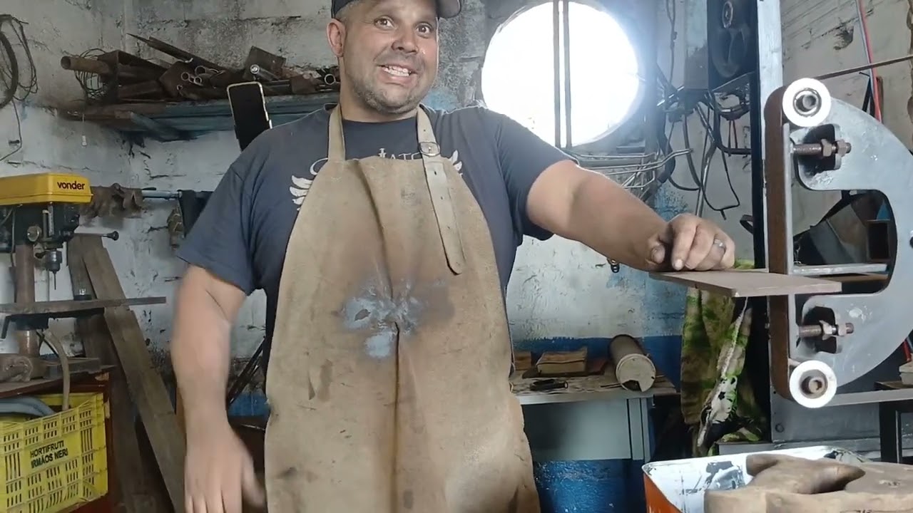 Conhecam a oficina de faca artesanal 
