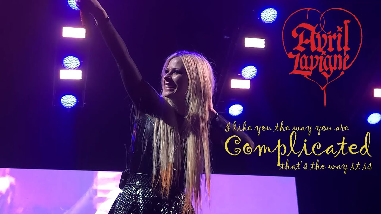 Avril Lavigne - Complicated (Bite Me Tour, Victoria)